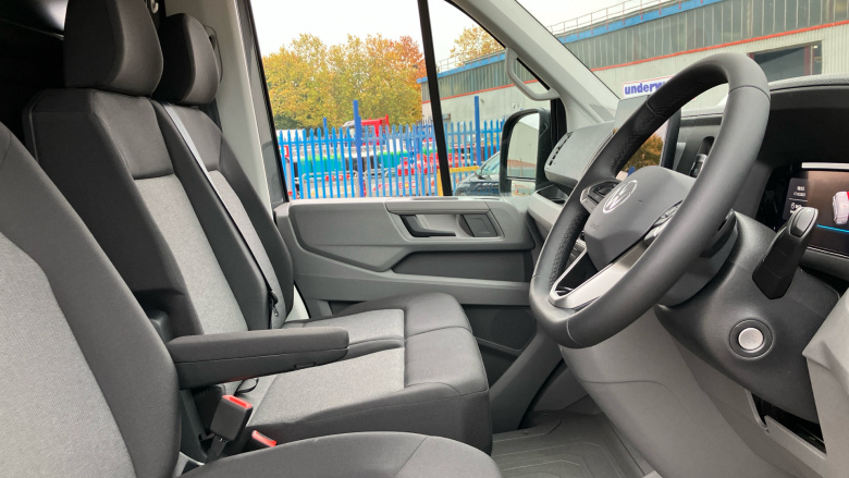 Volkswagen Crafter Cr35 Lwb Diesel Fwd 2.0 TDI 177PS Commerce Plus High Roof Van Auto